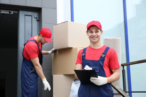 Commercial moving van support for Shepherds Bush businesses
