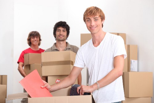 Shepherds Bush moving truck service for flats, homes, and commercial moves